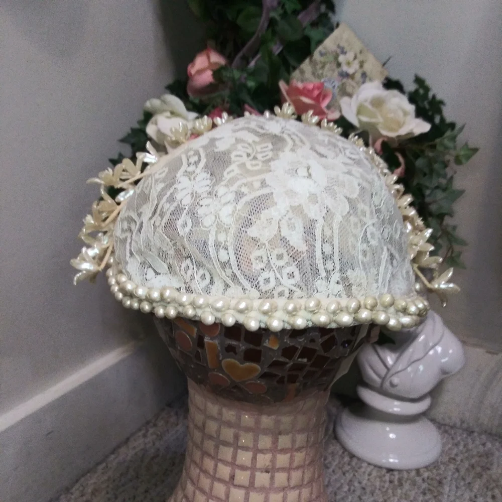 Antique 1920's Ivory Lace Bridal Headpiece With Wax Flower & Pearl Trim - Picture 5 of 10